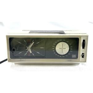 Vintage Montgomery Ward Airline Clock Radio GEN-1900A 1970s AM FM Alarm Works